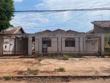 Casa térrea na rua Uruguaiana