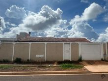 Oportunidade - casa ampla - Jardim Itatiaia