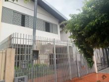 Sobrado em ótima localização