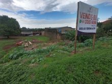 Terreno com 607 m²