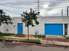 Casa com 2 quartos