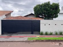 Excelente casa térrea com 3 quartos e área de lazer nova