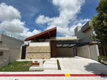 Casa térrea com 4 suítes