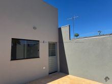 Novo com excelente acabamento - 2 quartos sendo 1 suíte