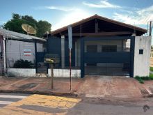 Casa de esquina no bairro Jandaia