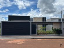 Casa nova alto padrão de acabamento com piscina