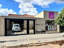 Casa com piscina e gourmet