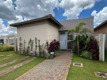Casa em condomínio
