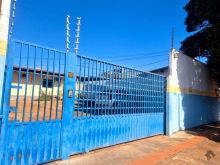 Terreno com área edificada - comercial