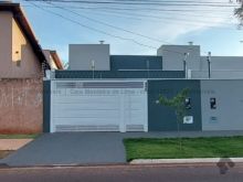 Casa moderna com 2 suítes
