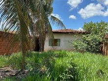 Casa em terreno 12x30m