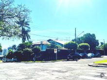 Luxuoso sobrado com acabamento de primeira qualidade