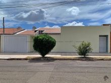 3 dormitórios sendo duas suítes