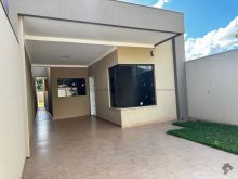 Casa ampla com espaço de terreno