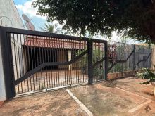 Imóvel amplo com edícula - necessita de reparos