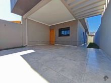Linda casa com 3 quartos