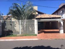 Casa térrea próximo à avenida do Poeta