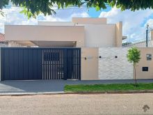 Casa 1 suíte - 2 quartos a 400m da Marques de Lavradio