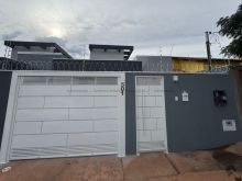 Casa térrea com 3 suítes - piscina