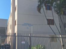 Junto ao centro com piscina