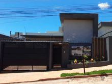 Linda casa com piscina no Água Limpa Park