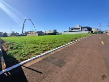 Lote próximo da portaria e praças