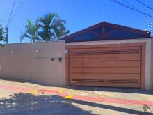 Casa no Jardim Seminário com hidromassagem