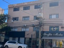 3 quartos em frente à Praça do Rádio Clube