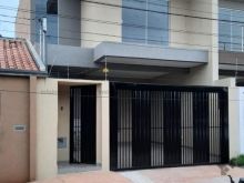 Sobrado com planejados próximo ao Comper