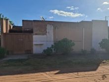 Com 2 suítes - a poucos metros da avenida Marajoara