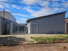 Casa em condomínio com varanda