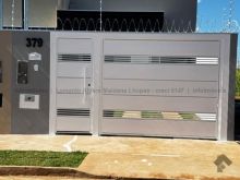 Belíssima casa com suíte e espaço gourmet