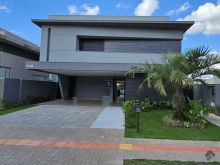 Sobrado exclusivo no Alphaville I com 4 suítes