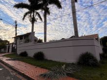 Excelente com planejados - espaço gourmet e piscina