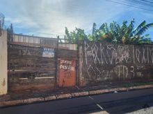 Amplo lote ao lado do Colégio Militar - 10x54,9