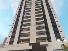 Apartamento com planejados - Edifício Gaudí