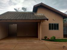 Casa em condomínio com 3 quartos