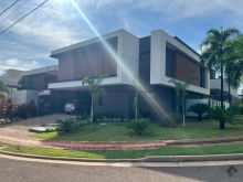 Esquina com armários