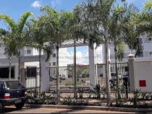 Apartamento com garden