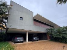 Sobrado em frente ao lago do Damha I