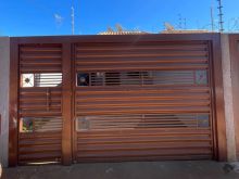 Casa 2 quartos - varanda coberta