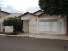 03 apartamentos e piscina