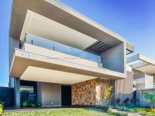 Sobrado repleto de planejados - 4 suítes e elevador