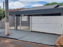 Belíssima casa no bairro Campo Dourado