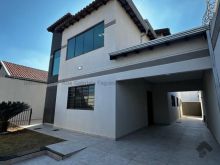 Sobrado com 5 quartos e piscina na Vila Margarida