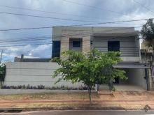 Sobrado com 03 quartos sendo 03 suítes