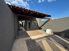 Novo - 2 quartos sendo 1 suíte - quintal - garagem coberta