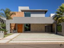 Sobrado em condomínio