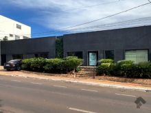 Imóvel comercial na avenida Mato Grosso