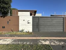 Casa térrea no Universitário